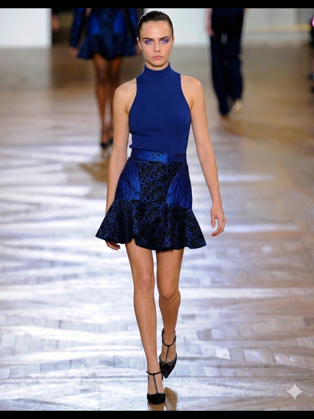 Archive Stella McCartney Blue & Black Brocade Floral Mini Skirt size 44 or 8/10